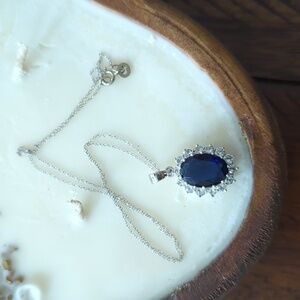 Oval 6.4 ct Imperial Sapphire necklace